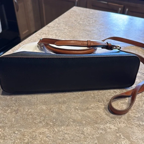 Anne Klein Alma Type bag with Crossbody Strap and Handles - Picture 6 of 10